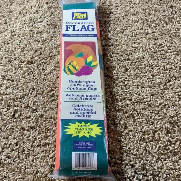 AUTUMN/FLAG CORNUCOPIA FLAG - Picture 2 of 5